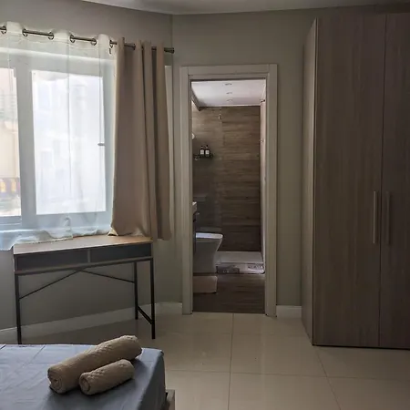 Bed & Breakfast Salus 2 Bedroom Apartment *
