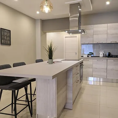 Salus 2 Bedroom Apartment Bed & Breakfast Victoria