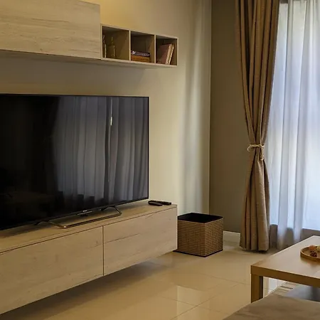 Salus 2 Bedroom Apartment * Victoria
